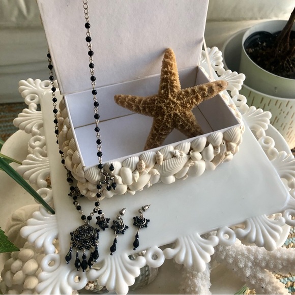 New! Black Beaded Victorian Necklace + Earrings - Picture 2 of 6